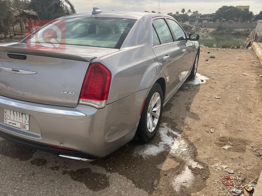 Chrysler 300